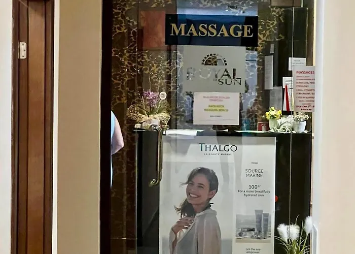 Royal Sun Premium Апартаменти *