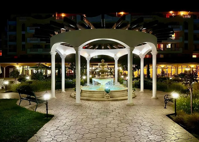 Royal Sun Premium Апартаменти *